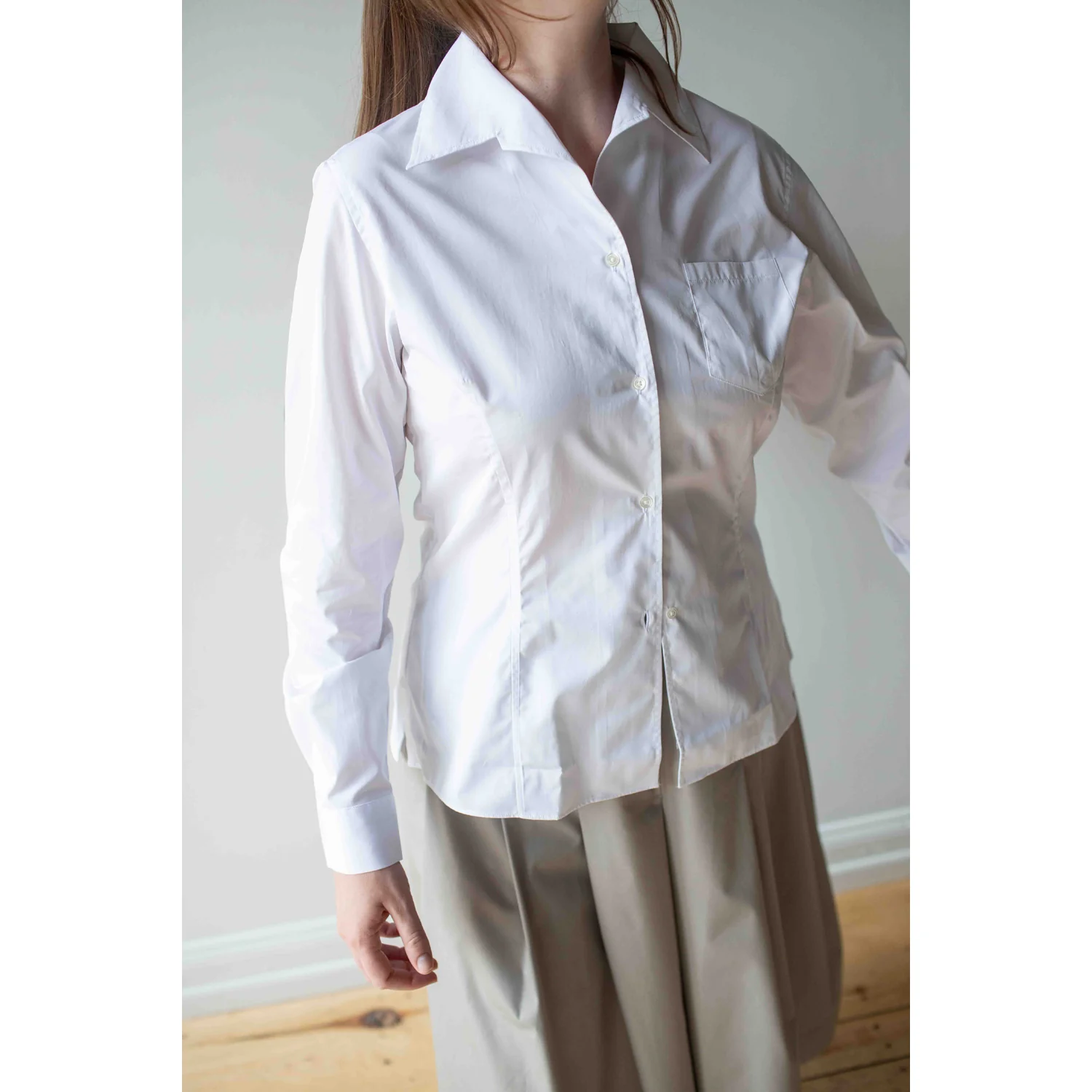 Flore Flore Rosie Shirt in White - Image 8