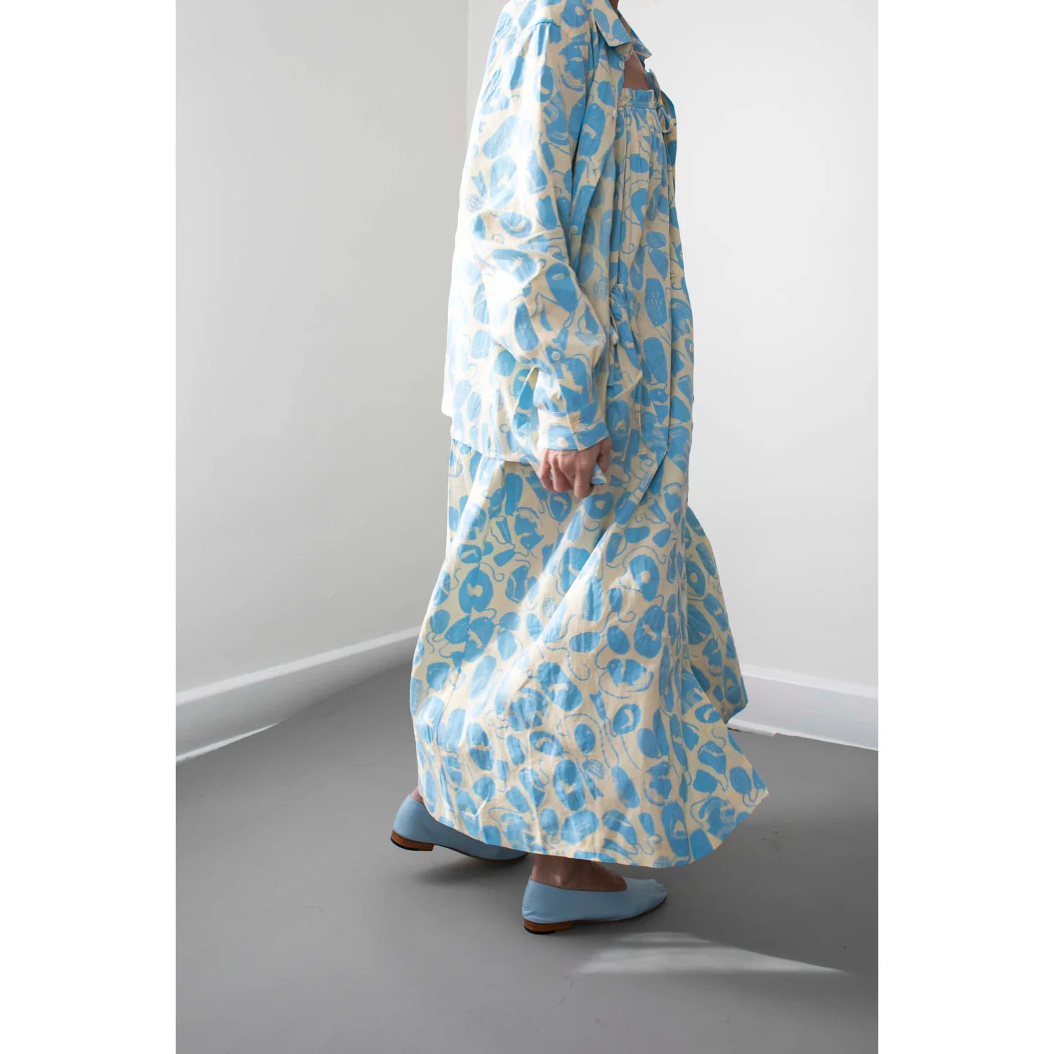 Henrik Vibskov New Blou Shirt in Ecru Amulets - Image 7