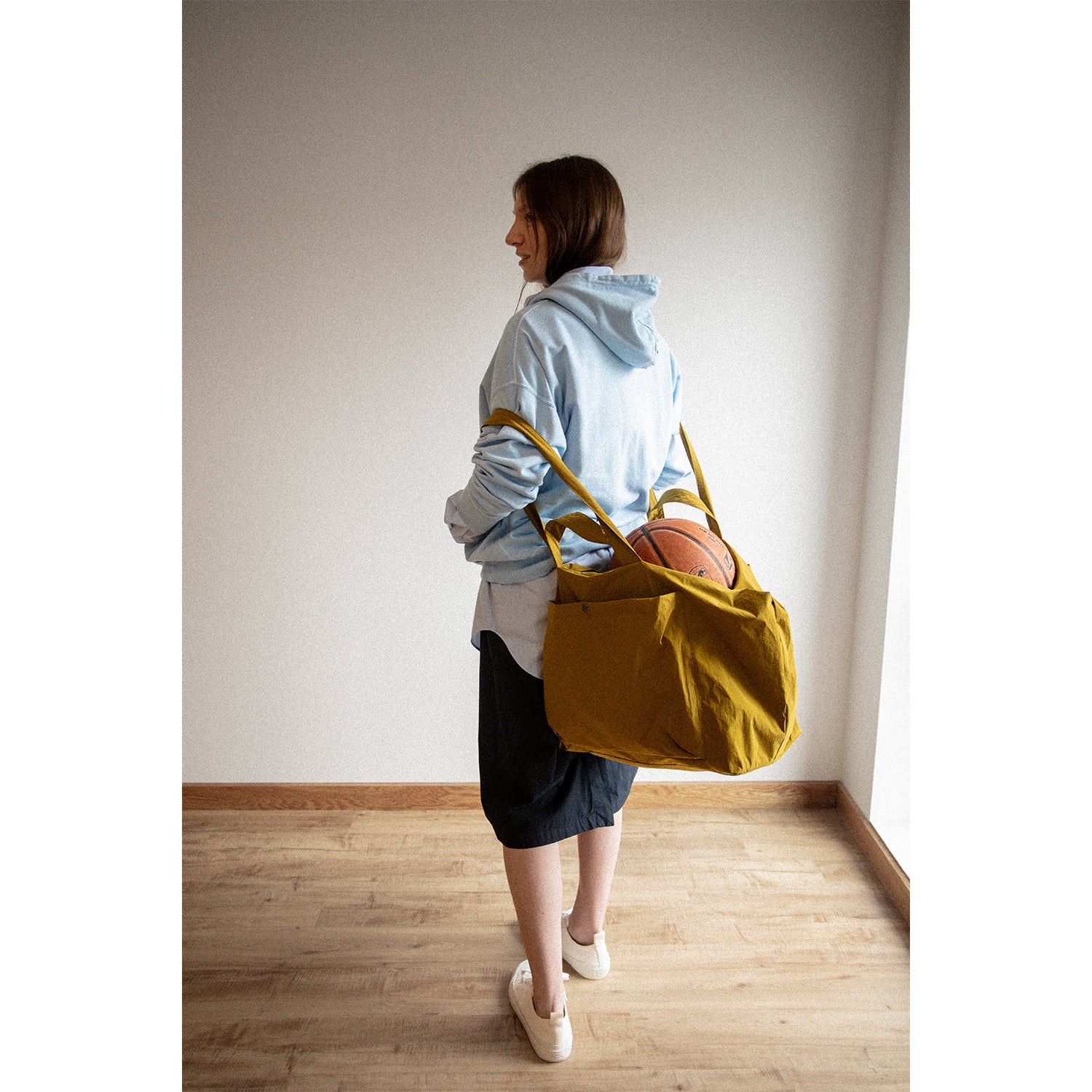 Ichi Antiquités Lightweight Pigment French Terry Hoodie in Light Blue - Image 5