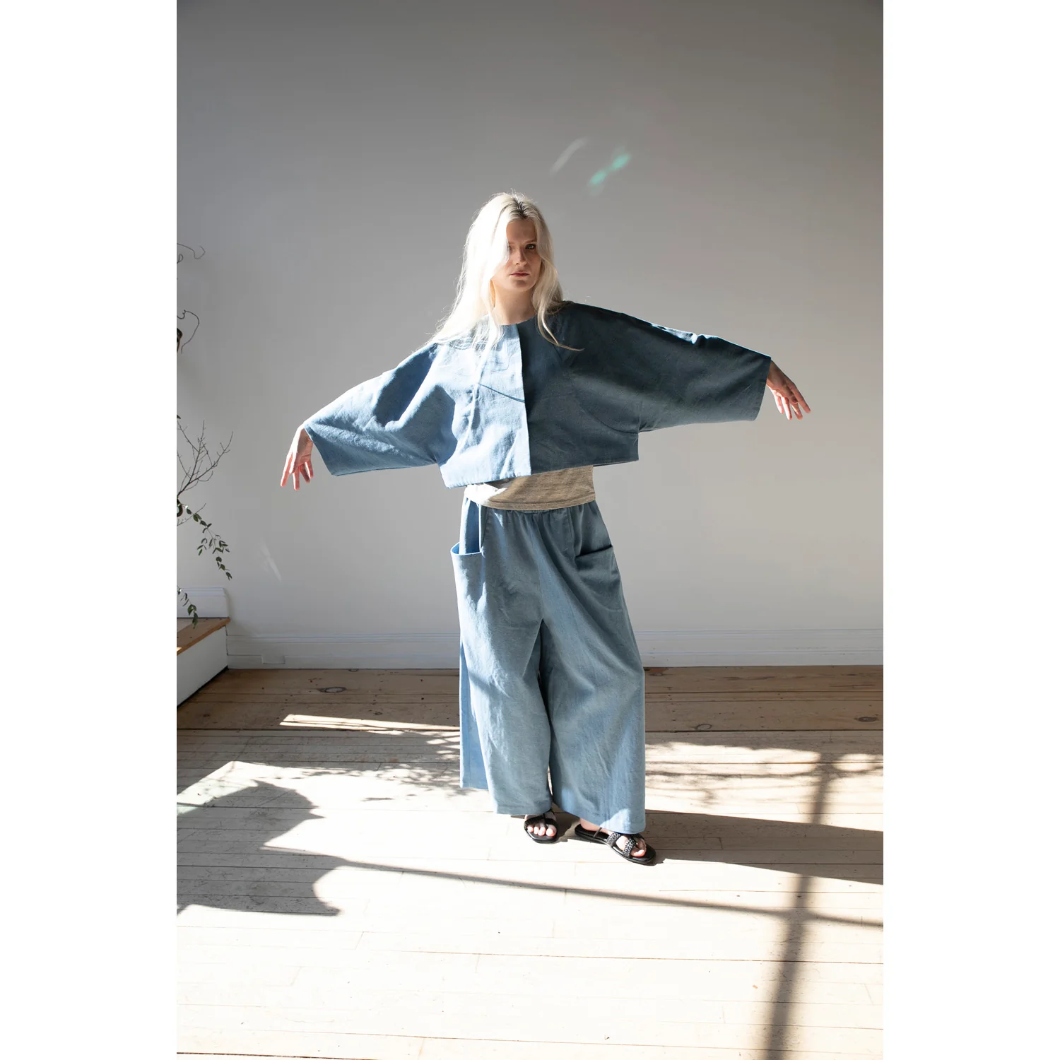 Kaarem Sponge Cropped Boxy Denim Jacket in Light Blue - Image 5