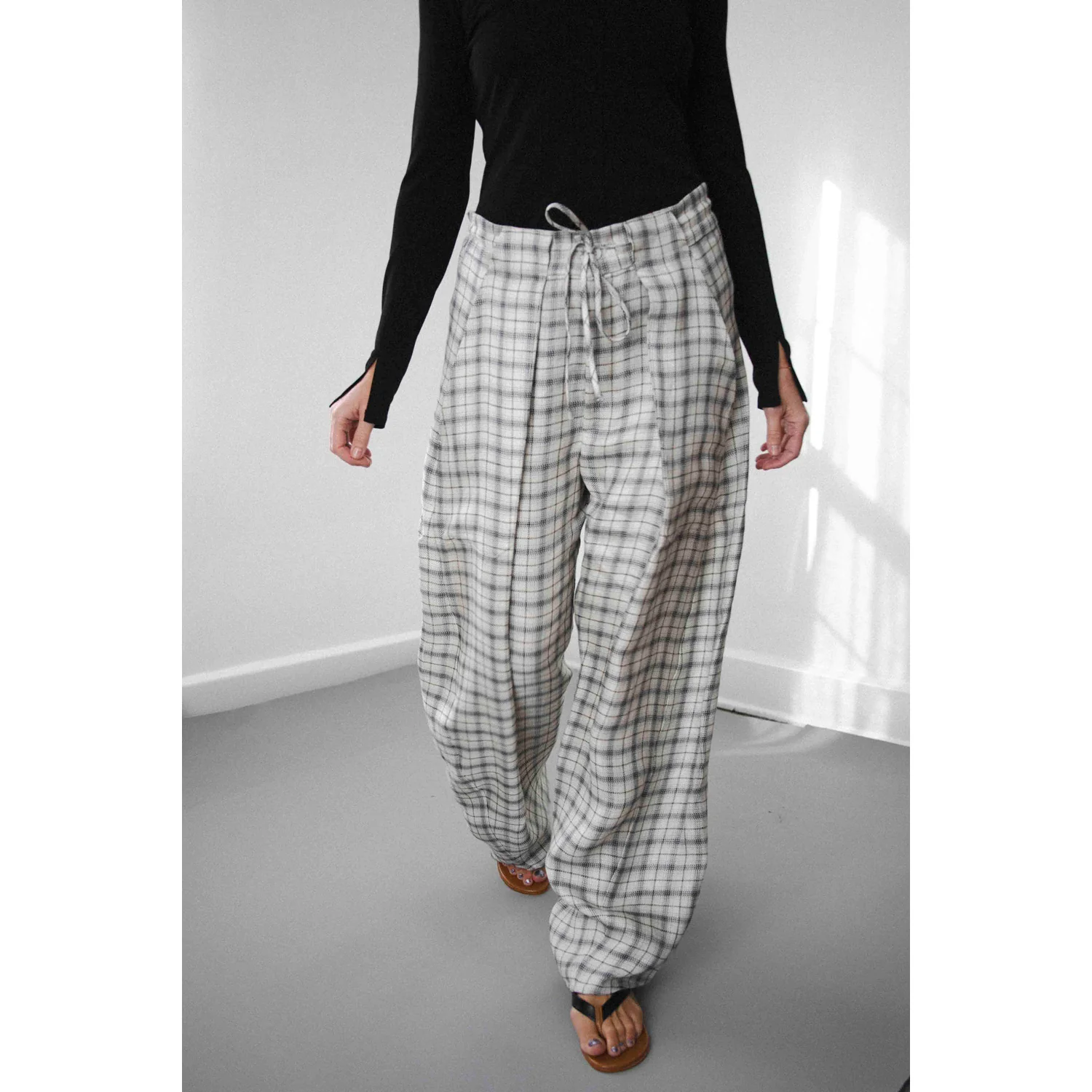 Kallmeyer Clemence Pant in Spruce Plaid - Image 6