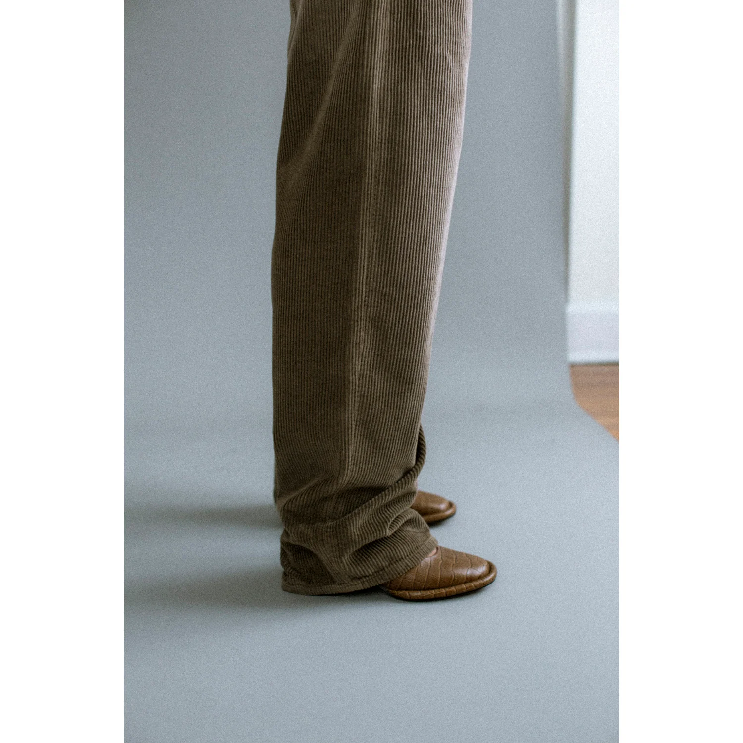 Kallmeyer Column Leg Jean in Mink Distressed Corduroy - Image 9