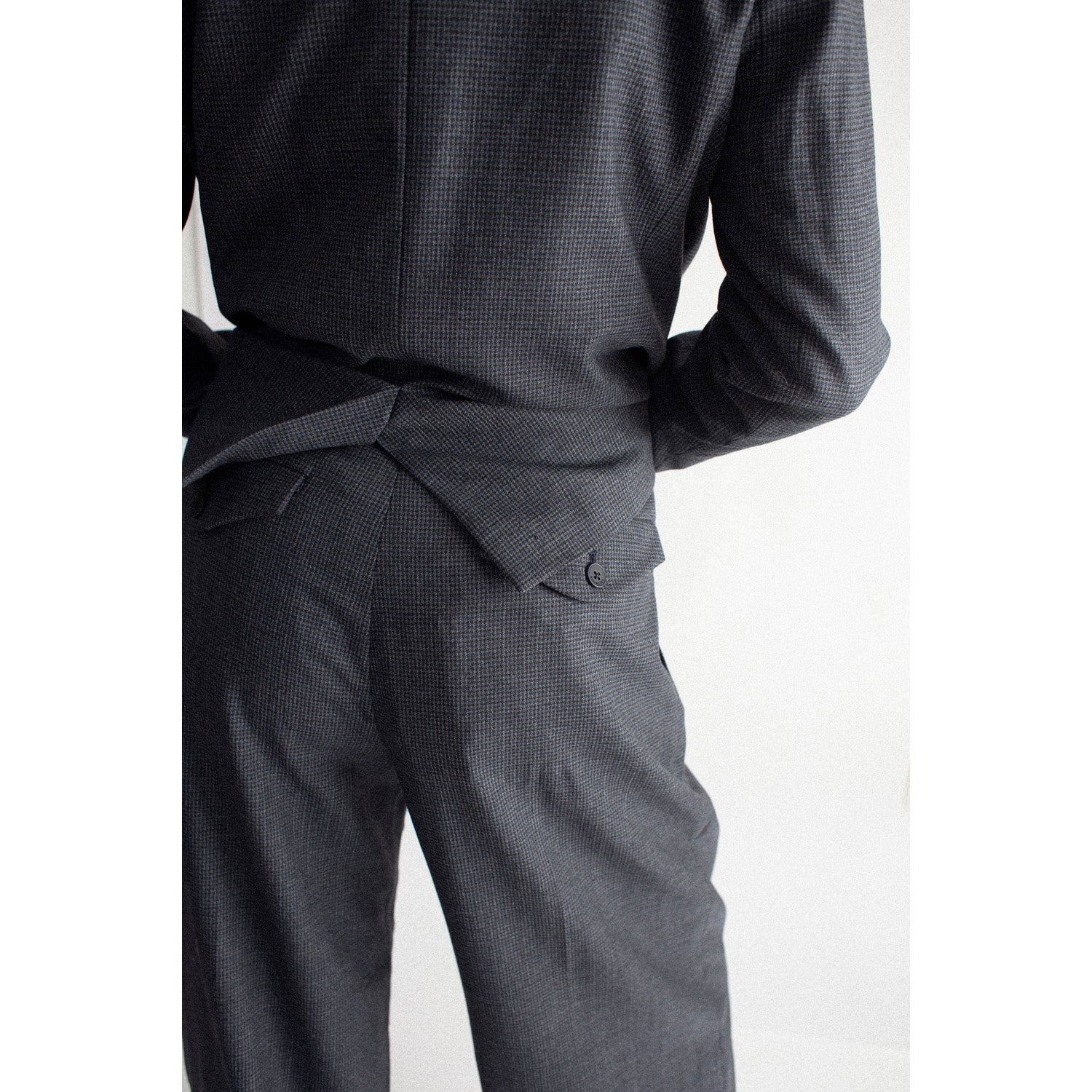 Kallmeyer Roxana Low-Rise Trouser in Navy Houndstooth - Image 8