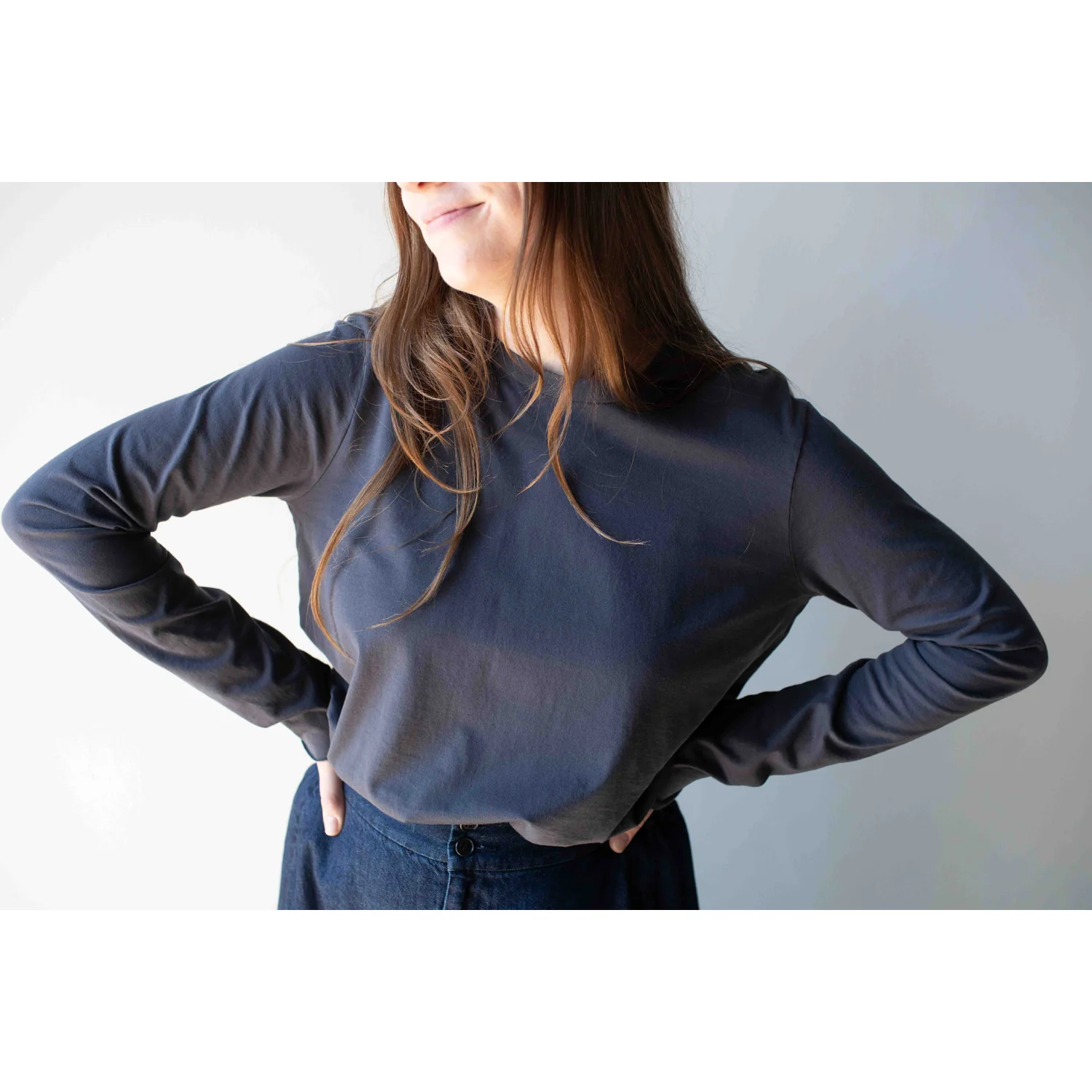 Labo.Art Agapi Tee in Graphite - Image 4