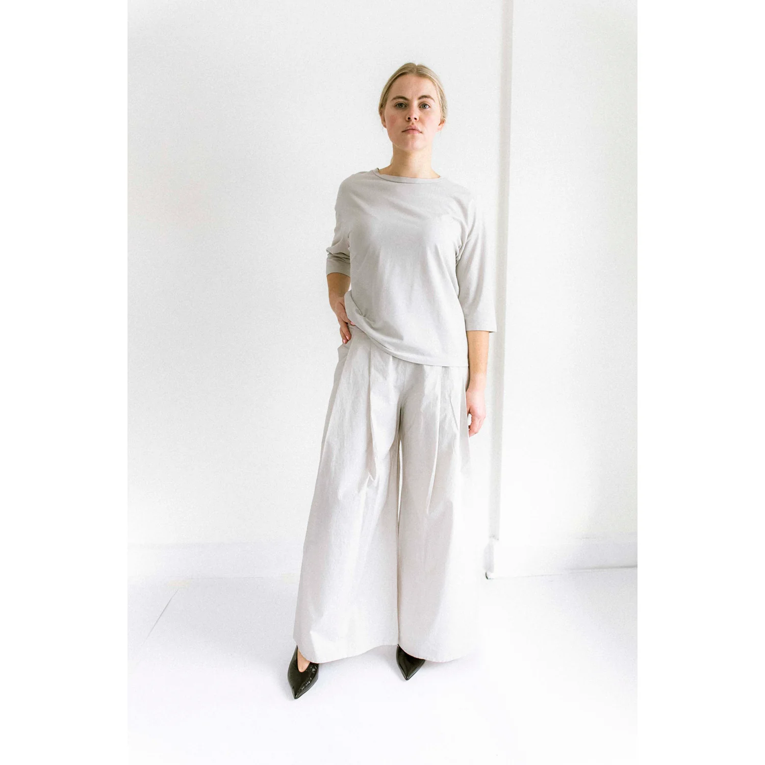 Labo.Art Dalla Pants in Quarzo - Image 5