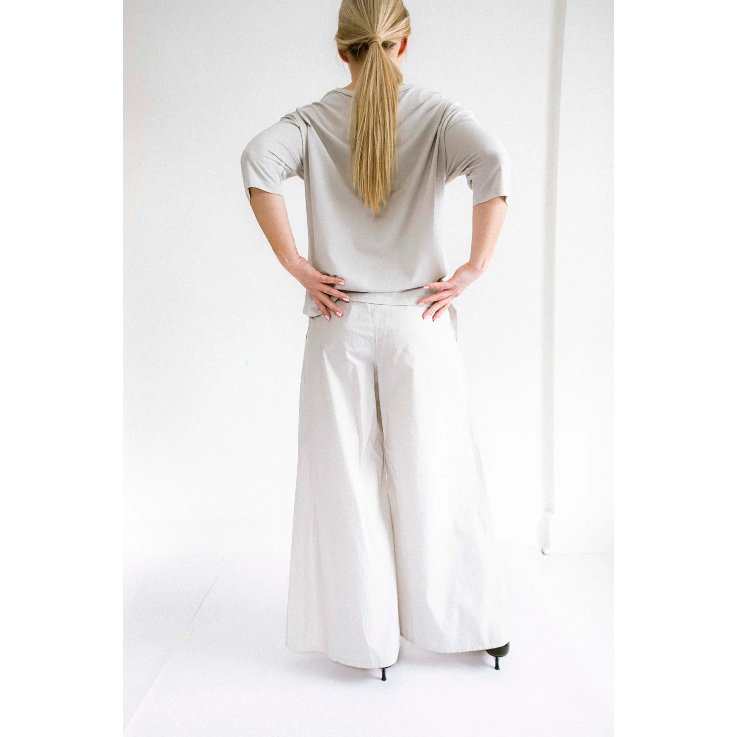 Labo.Art Dalla Pants in Quarzo - Image 7