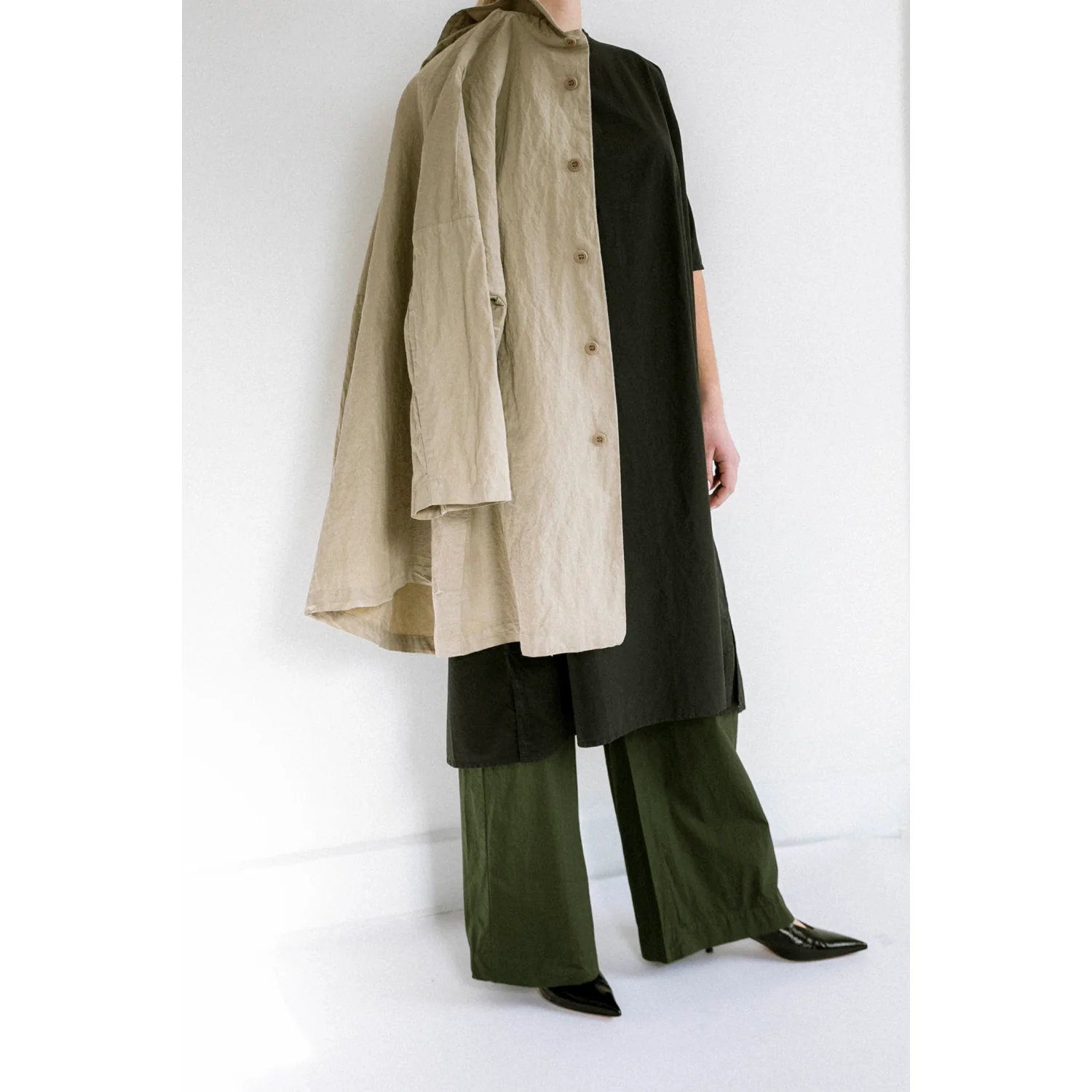 Labo.Art Diana Pants in Olive - Image 9