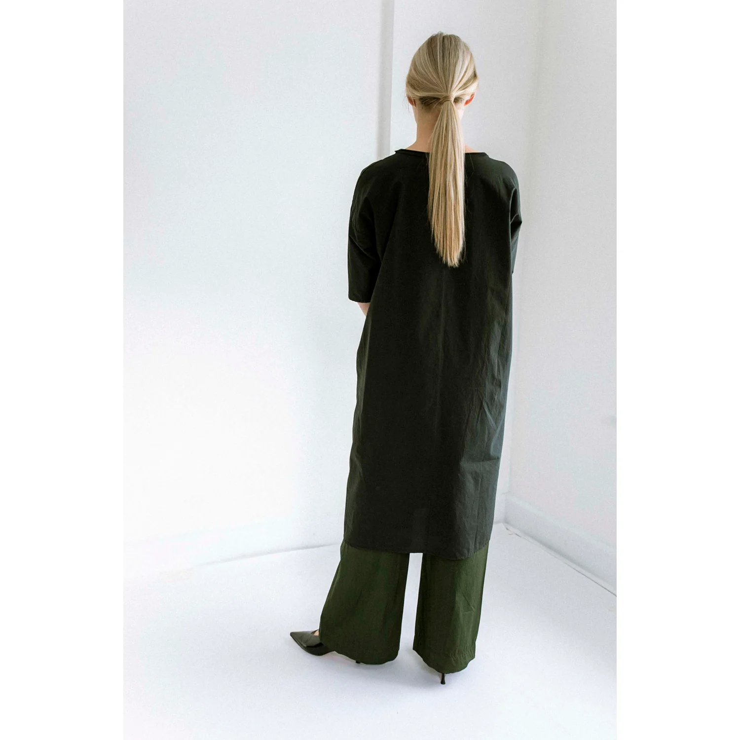 Labo.Art Diana Pants in Olive - Image 14