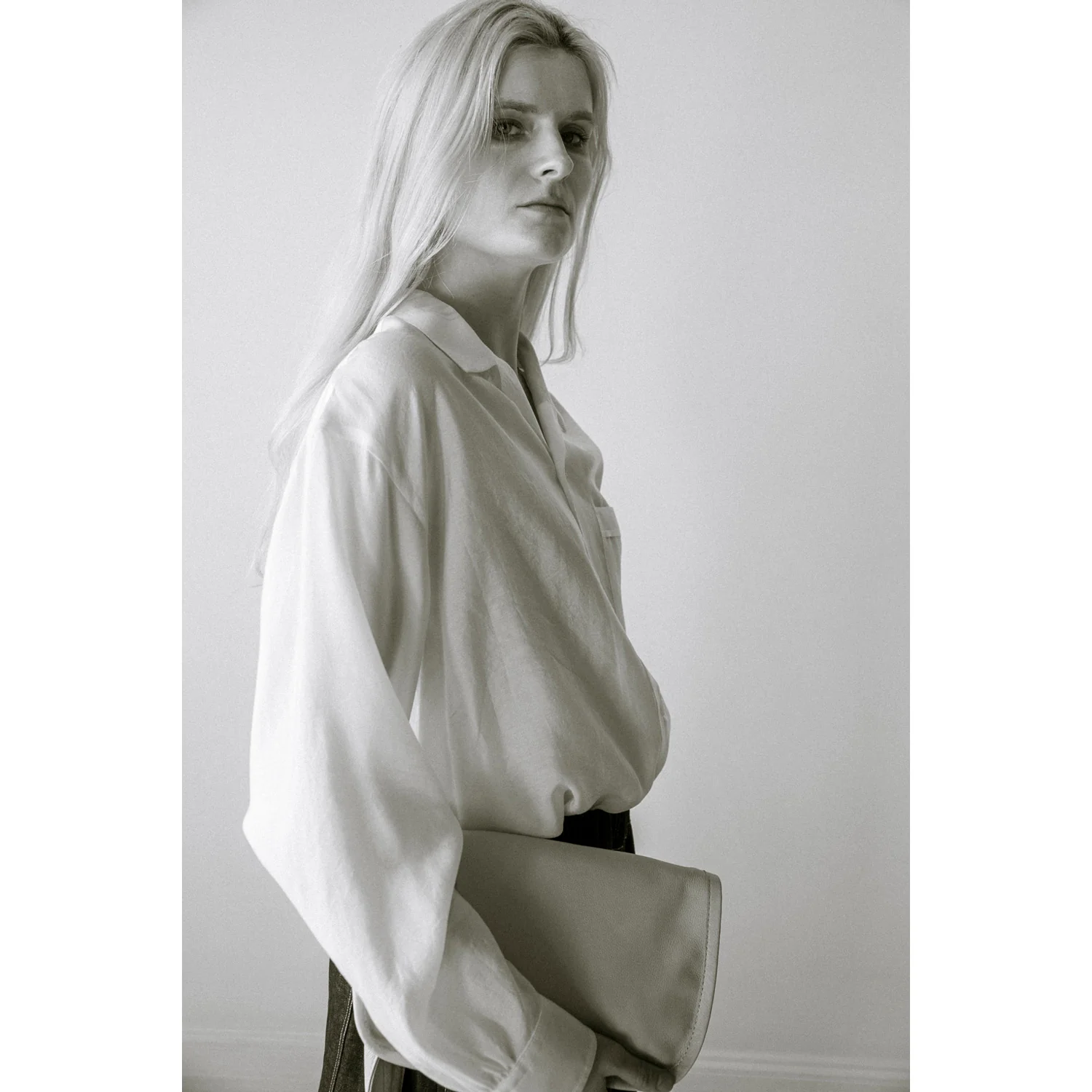 Are Studio Clara Bag in Almond - Image 9