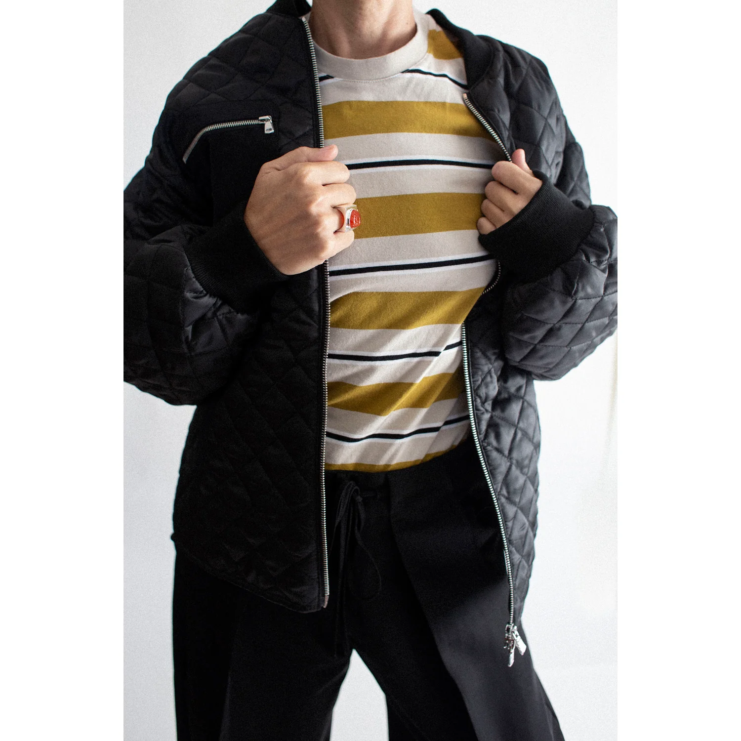 Nomia Carved Nautilus Shell Ring in Red Onyx - Image 4